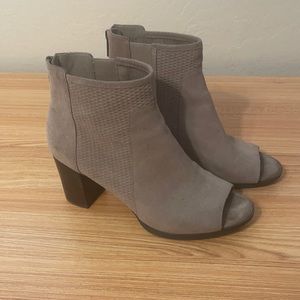 Open toed heel booties